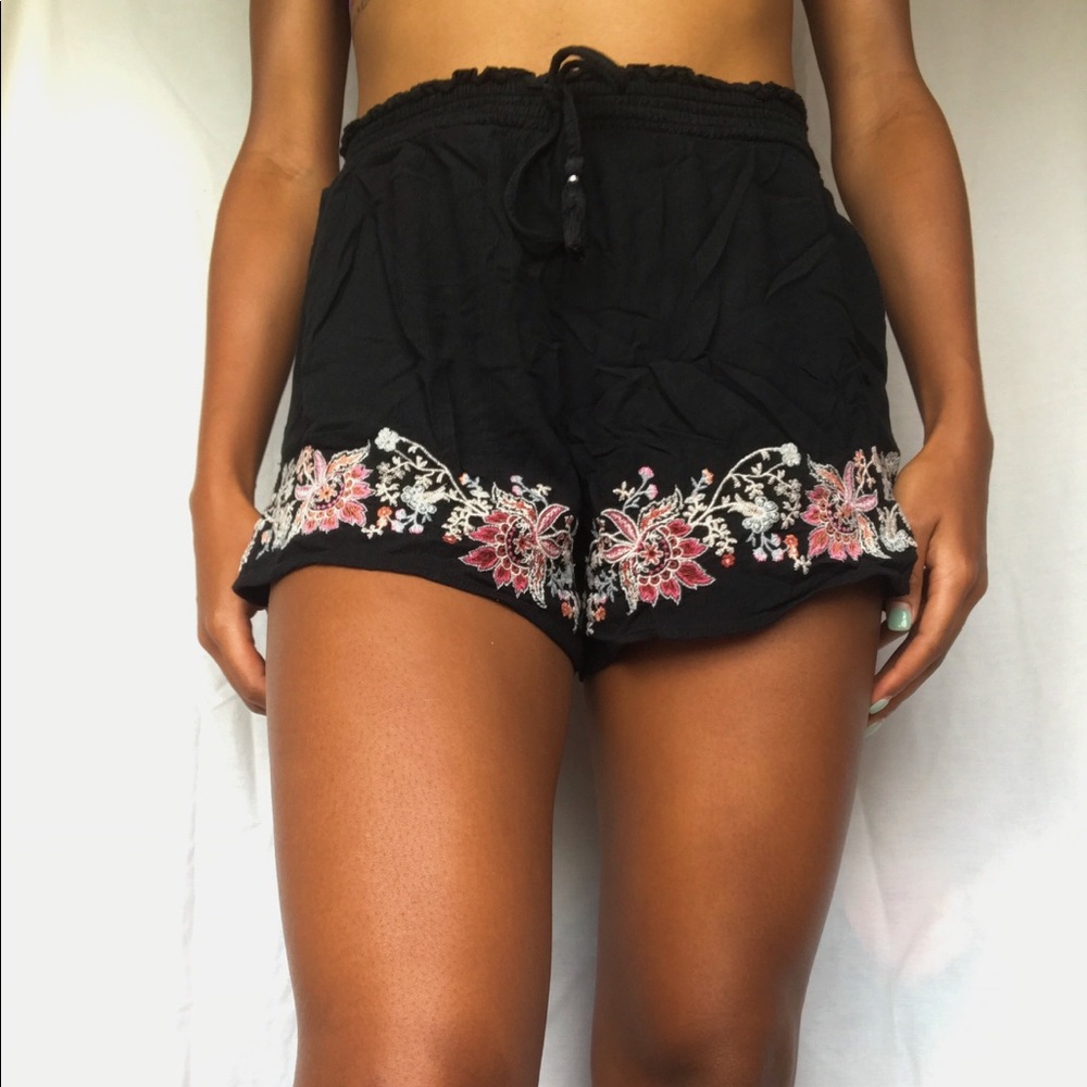 American Eagle Outfitters High Waist Black Shorts